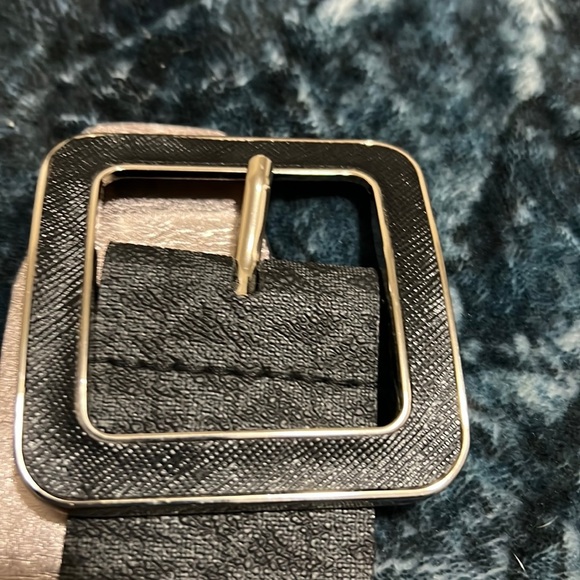 Michael Kors belt - Picture 1 of 5